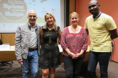 Photo de 4 personnes