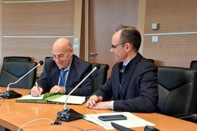 Photo du directeur du Centre Hospitalier d'Avignon et du directeur de CDC Habitat PACA - Corse