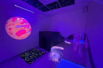 Salle Snoezelen du Centre d'Action Médico-Sociale Précoce - Agrandir l'image 8 sur 8, fenêtre modale