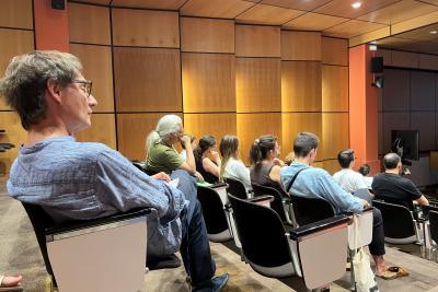 Ensemble des médecins réuni lors de la réunion ville-hôpital organisée par le service de médecine interne et maladies infectieuses le 6 juin 2024 - Agrandir l'image 2 sur 2, fenêtre modale