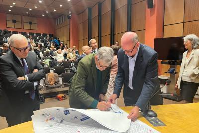 Signature de la charte Romain Jacob le 10 janvier 2024 - Agrandir l'image 5 sur 9, fenêtre modale