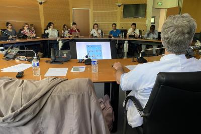 Ensemble des médecins réuni lors de la réunion scientifique oeil et médecine interne du 31 mai 2024 - Agrandir l'image 2 sur 2, fenêtre modale