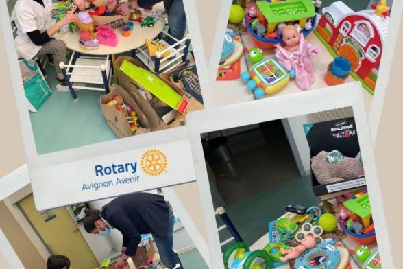Don de jouets offerts par le Rotary Club - Agrandir l'image, fenêtre modale