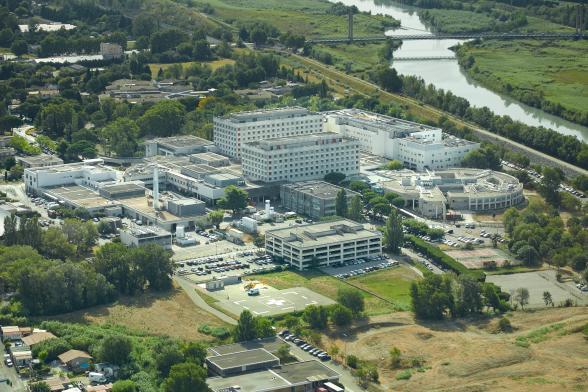 Vue aérienne du Centre Hospitalier d'Avignon - Agrandir l'image, fenêtre modale