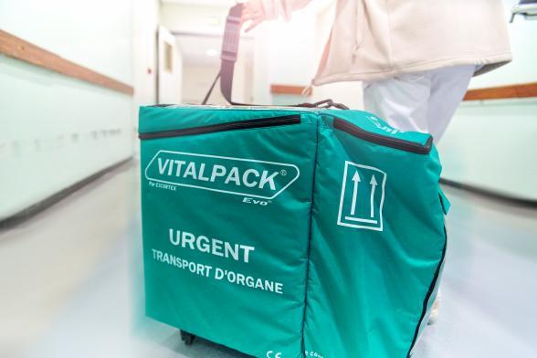 Gros plan sur le transport d'organe - Agrandir l'image, fenêtre modale